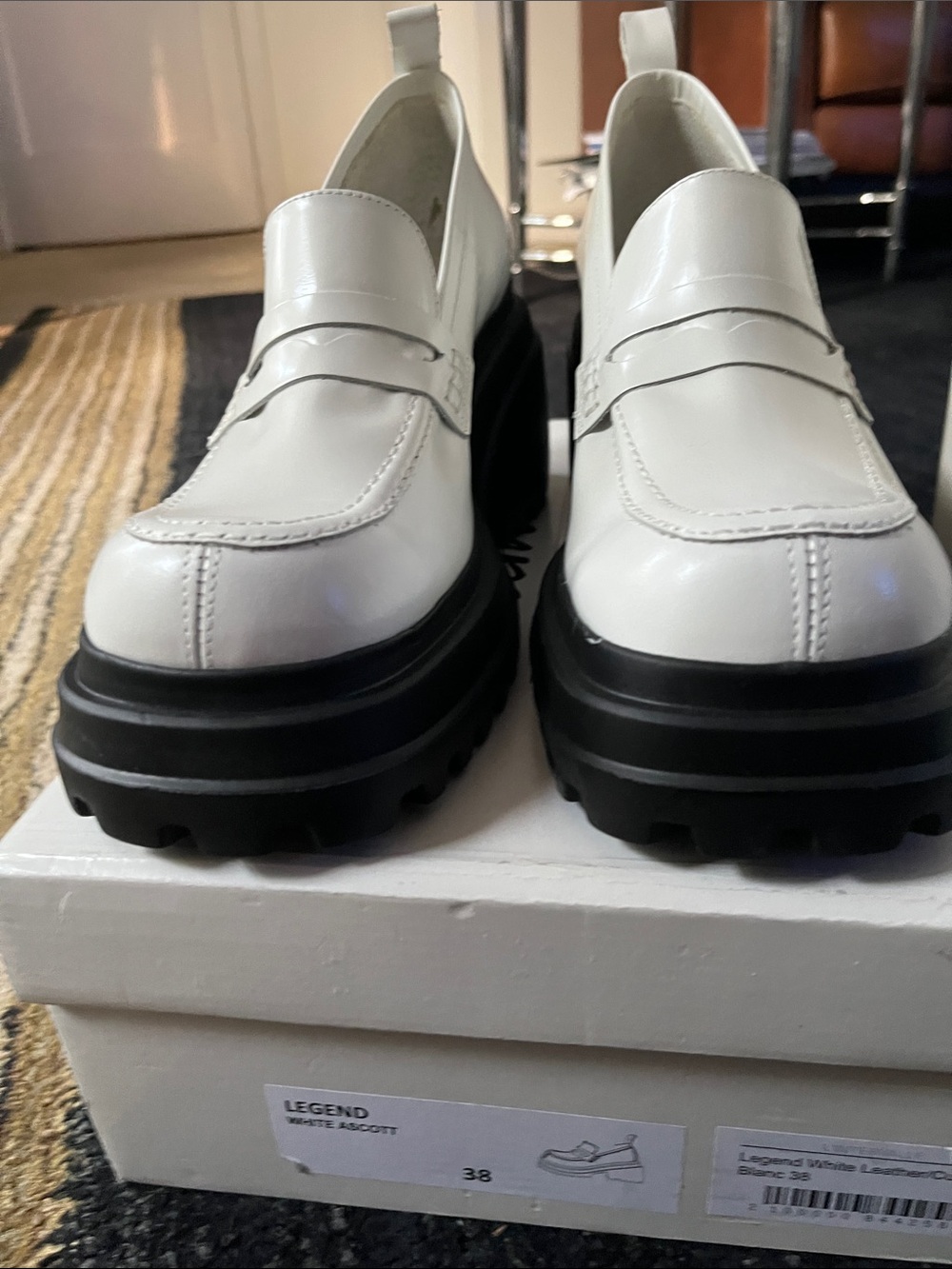 L’INTERVALLE (EU38) Legend White Ascott loafers chunky platform